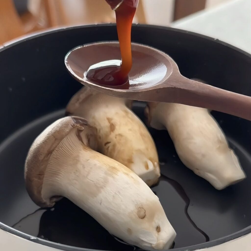 Soy-Braised King Oyster Mushrooms Img 2112 1024x1024