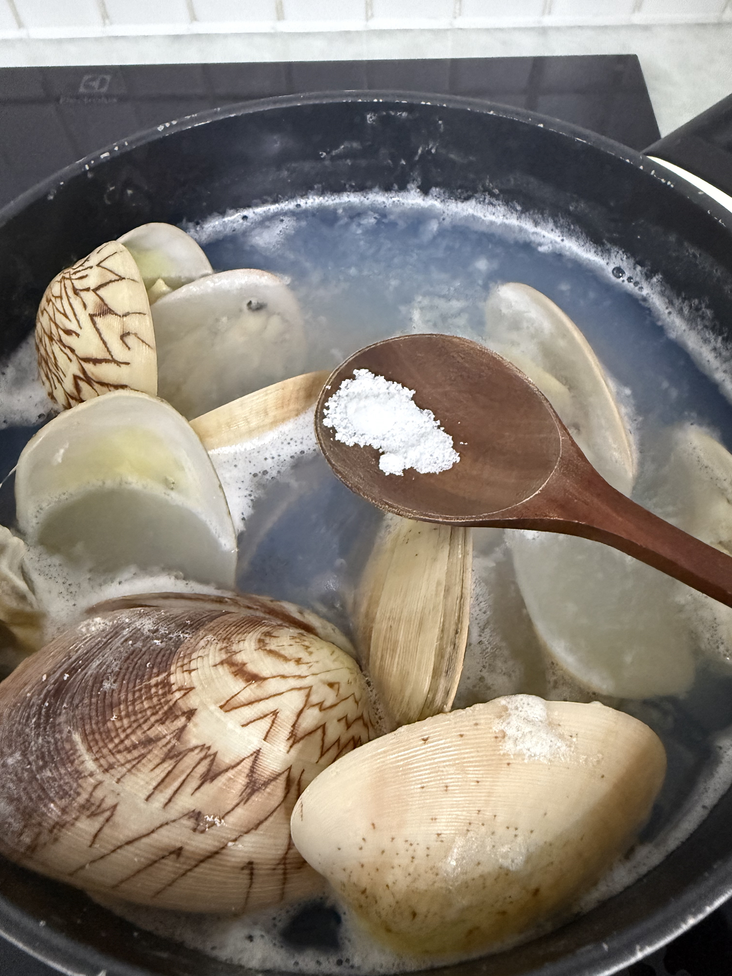 Korean Clam Soup Recipe (Clear Seafood Soup) Img 3608