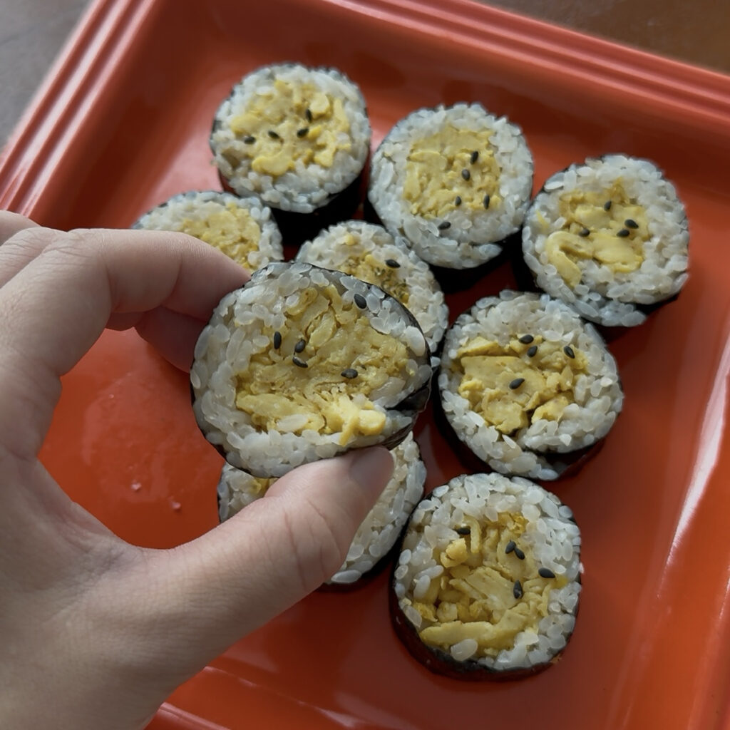 Korean Scrambled Egg Gimbap screenshot