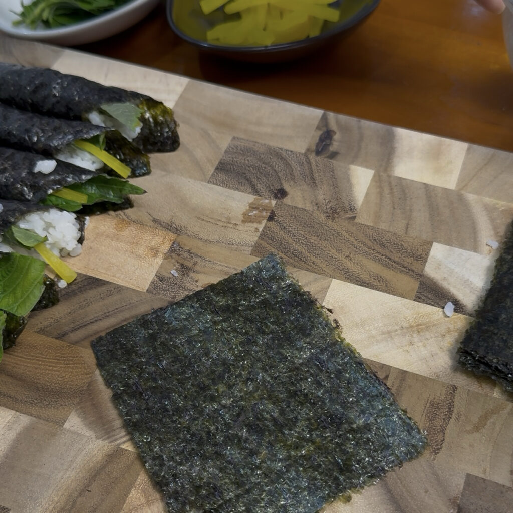 Mini Tuna Kimbap Recipe (Korean Bite-Size Rolls) Img 4193 1024x1024