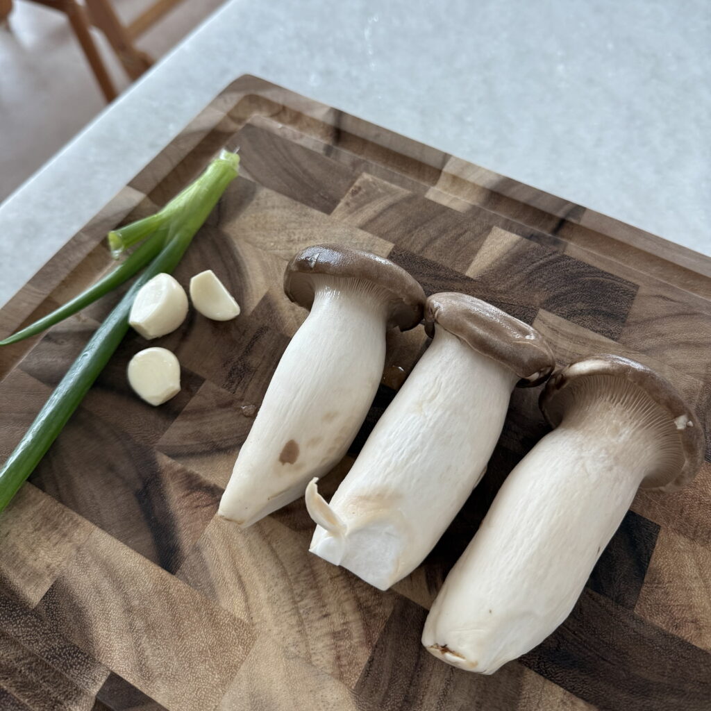 Korean Garlic Butter King Oyster Mushrooms Recipe Img 5176 1024x1024