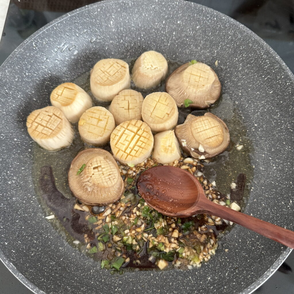 Korean Garlic Butter King Oyster Mushrooms Recipe Img 5190 1024x1024