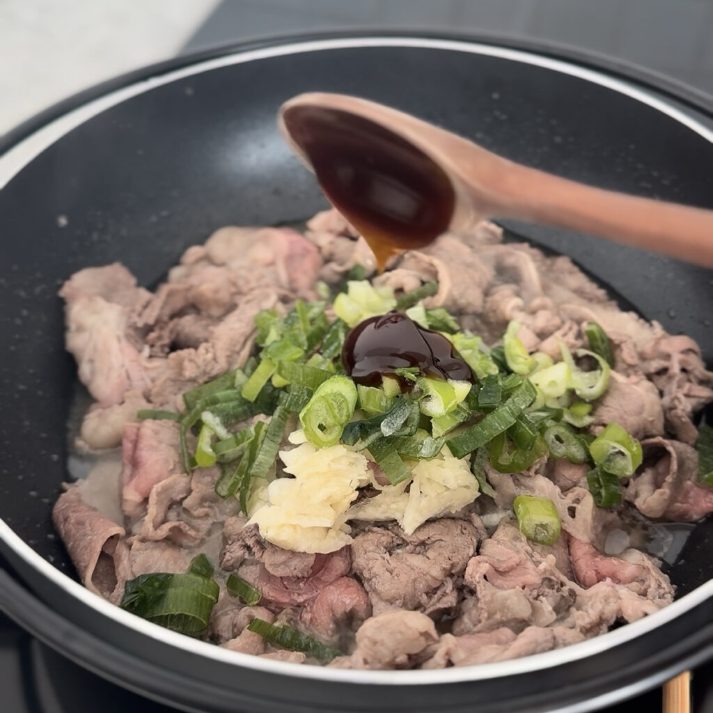 Beef brisket with garlic, green onions, and oyster sauce