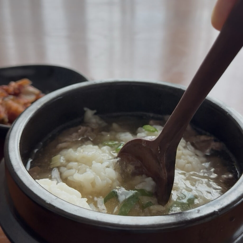 Galbitang served with rice