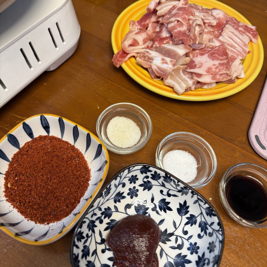 Ingredients for Jeyuk Bokkeum (Korean spicy pork)