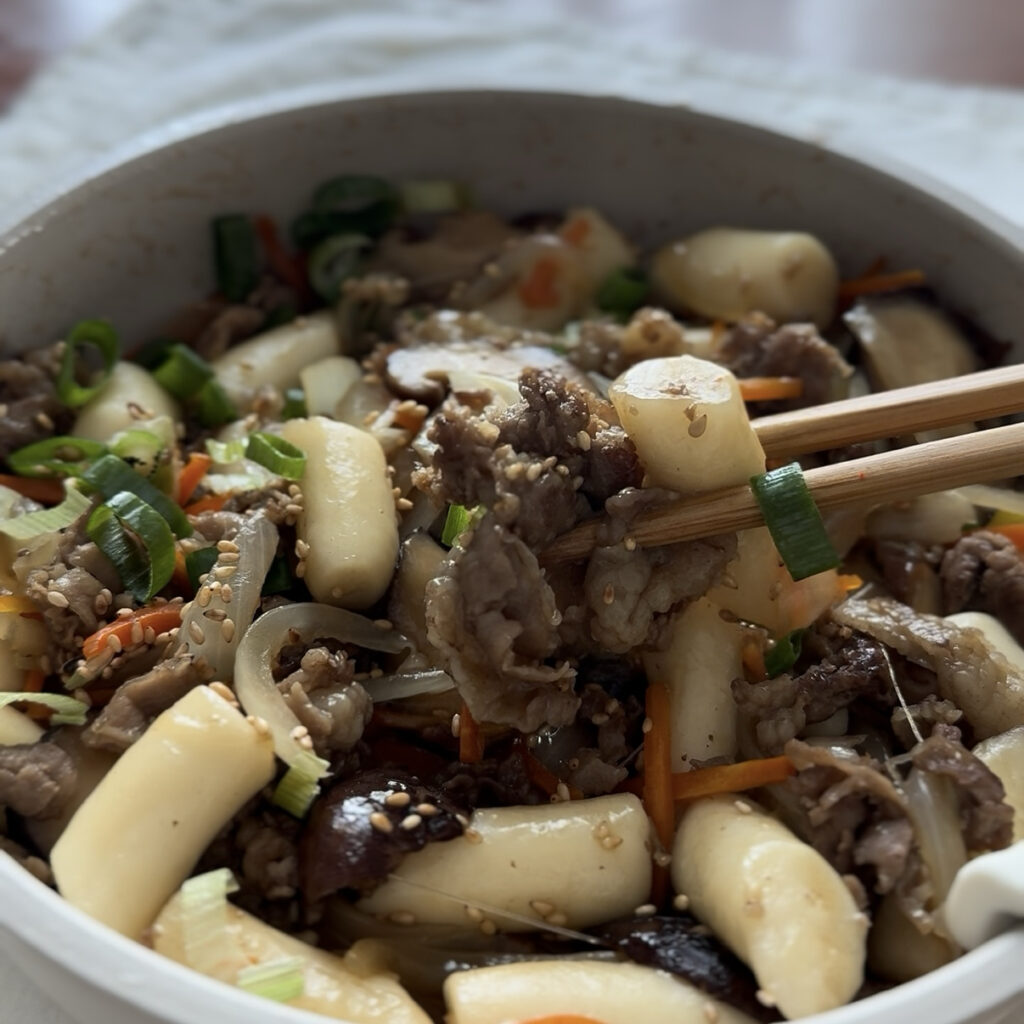 Chewy Gungjung Tteokbokki with tender beef