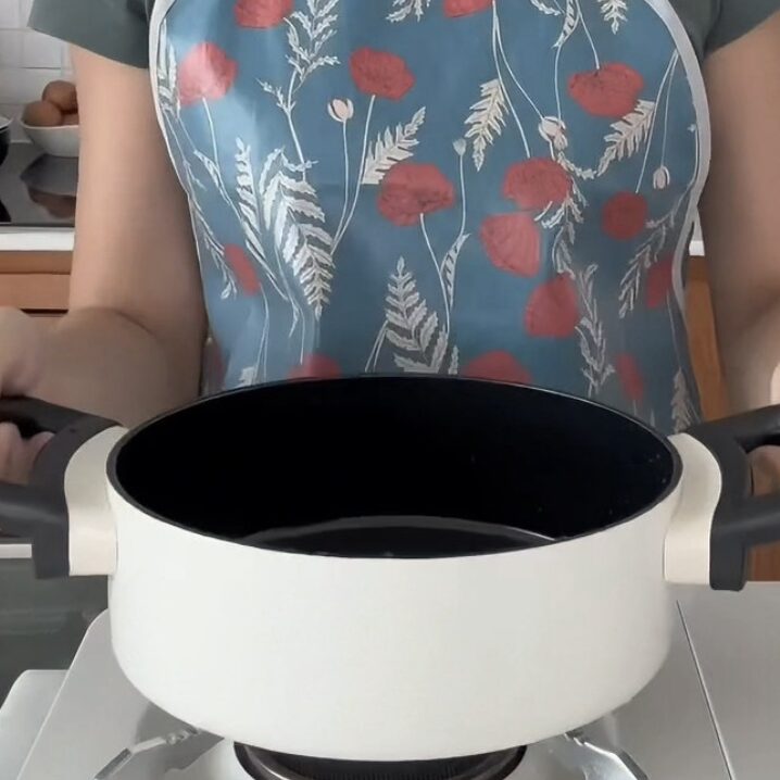Empty pot prepared for cooking Korean braised mushrooms
