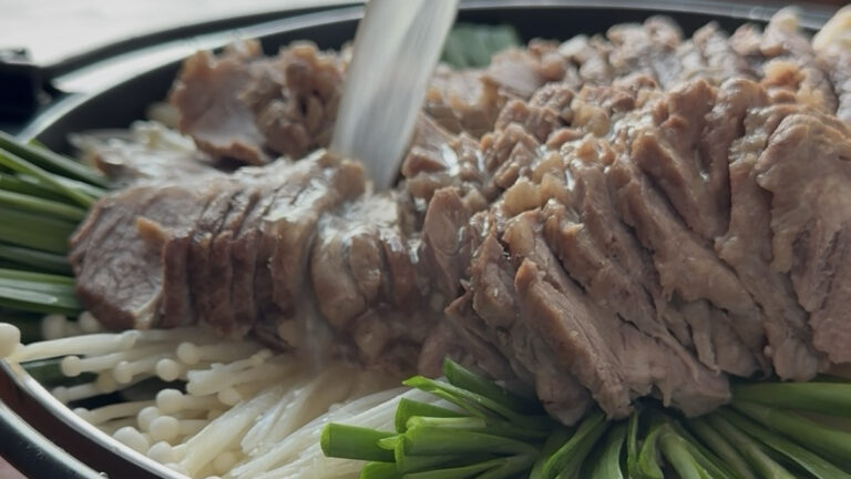 Korean Boiled Beef Hot Pot (Suyuk)