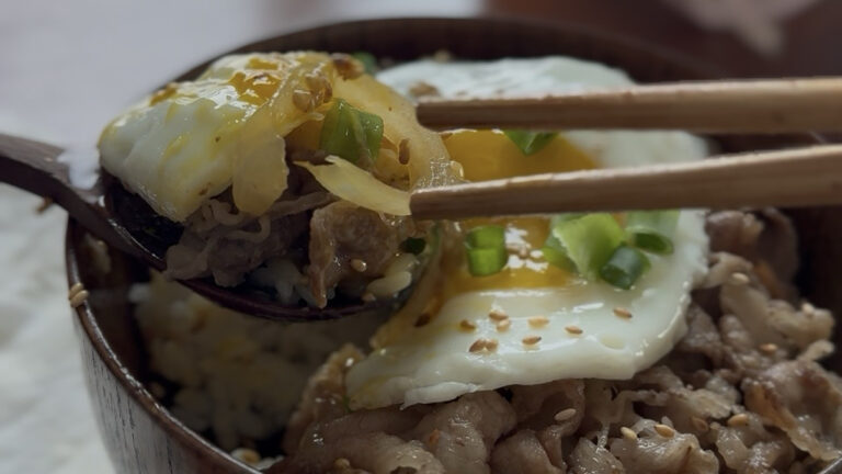 Woosamgyeop Deopbap (Korean Beef Belly Rice Bowl)