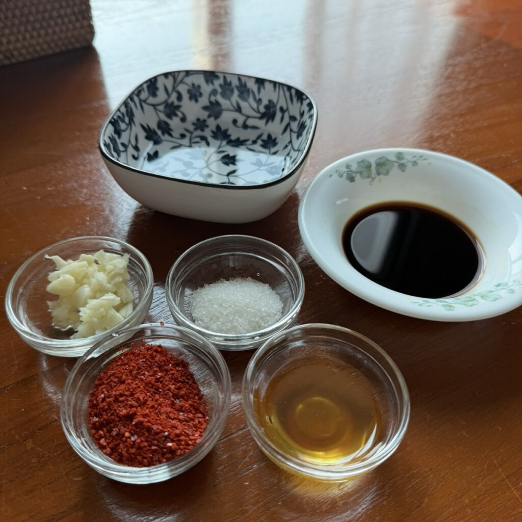 Ingredients for the spicy fish cake sauce