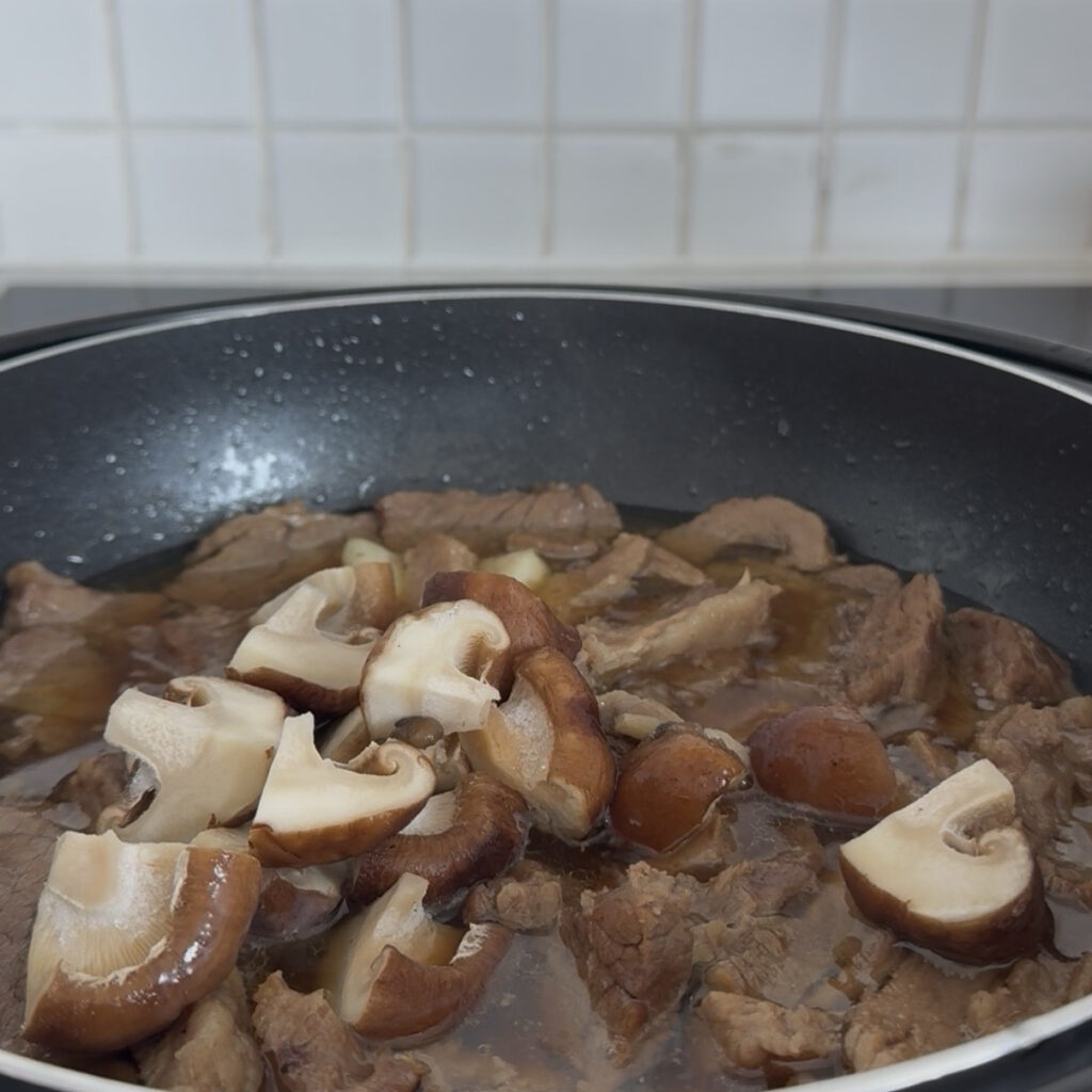Korean beef jangjorim simmering with garlic